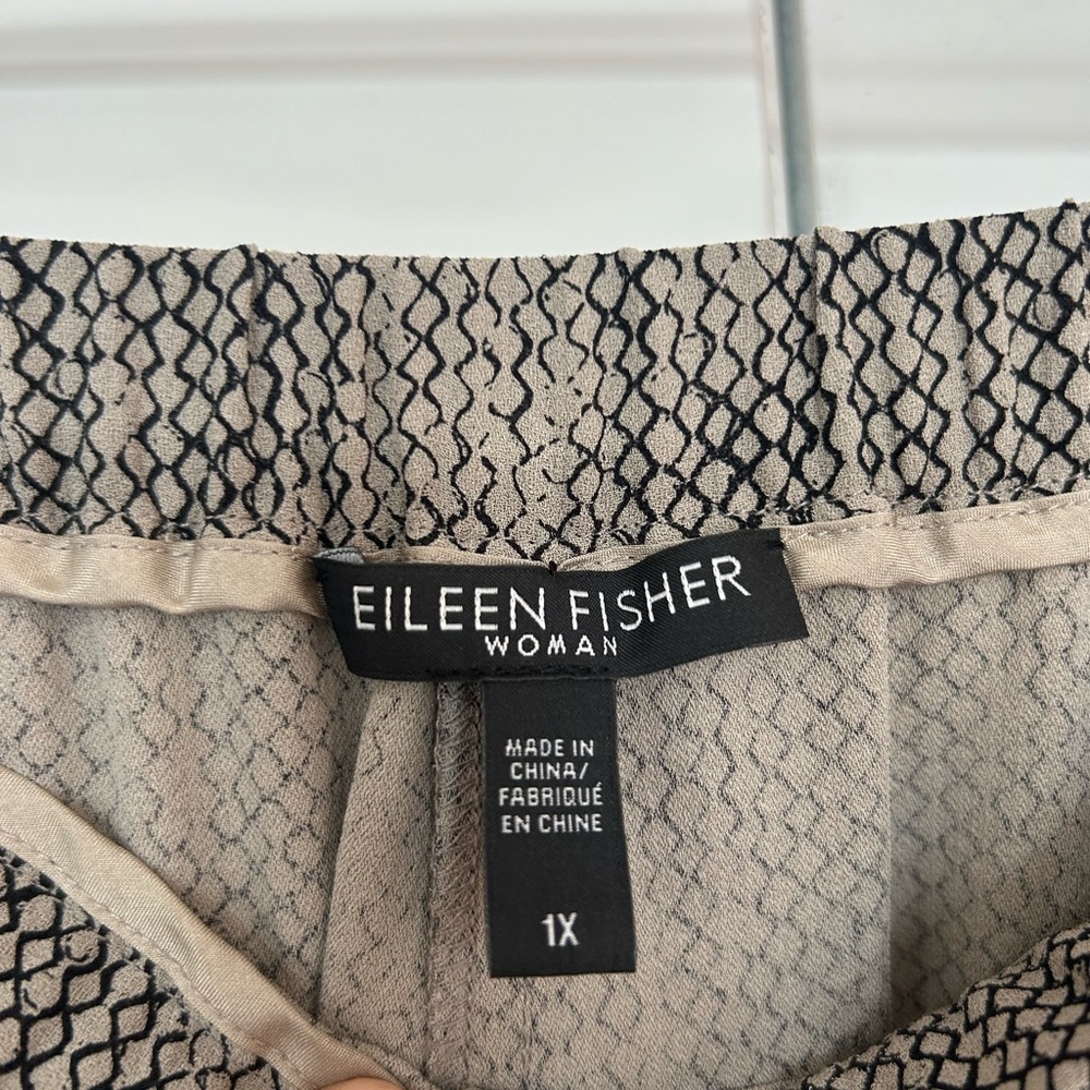 Eileen Fisher 100% silk crepe georgette pants. 1X - Picture 7 of 11